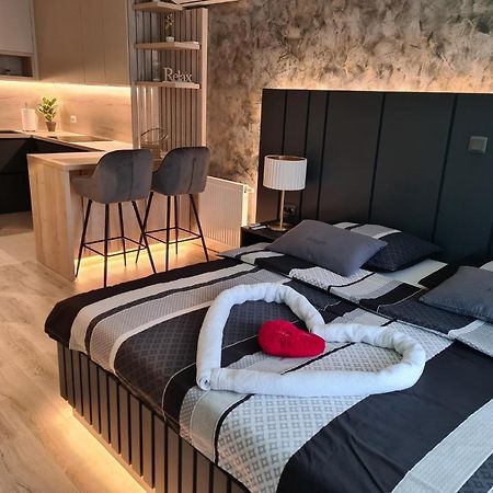 וואראז'דין Wellness Apartments מראה חיצוני תמונה